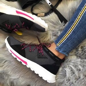 Sale‼️Adidas quesa running women shoes